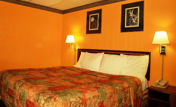 Economy Inn Bluefield image 14