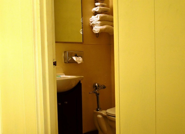Economy Inn Bluefield image 9