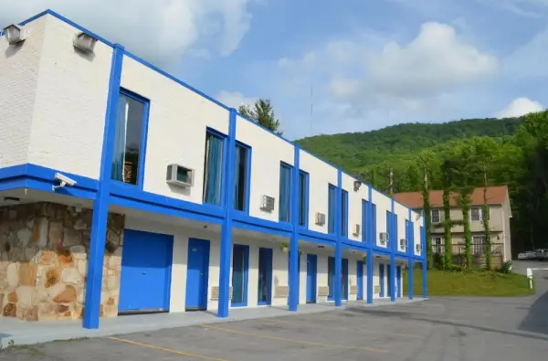 Economy Inn Bluefield 4
