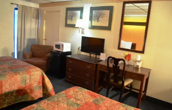 Economy Inn Bluefield 8